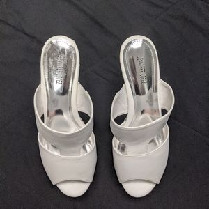 Jennifer Lopez Sabina White Wedges